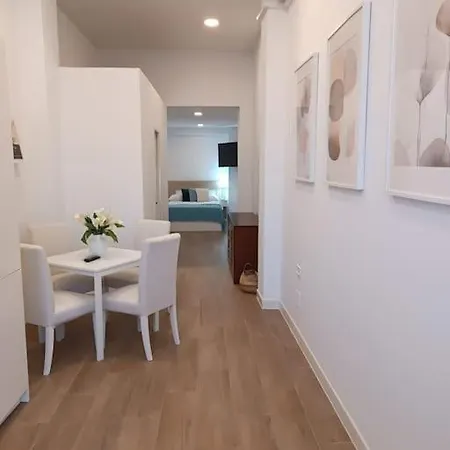 Casa Navas Nyaraló Málaga